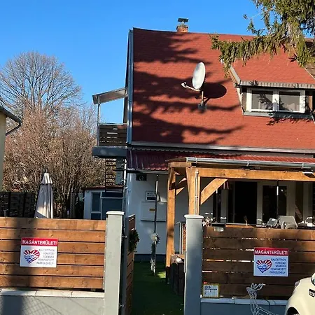 アパート Balcsitthon