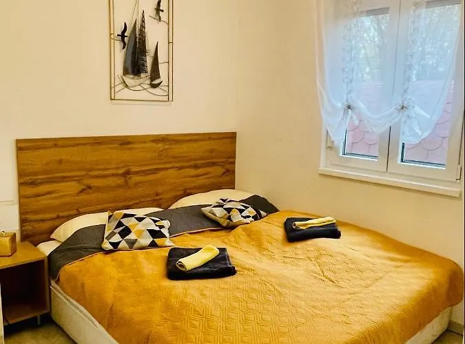 Balcsitthon Apartment *